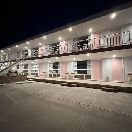 Ivanhoe Motel นอร์ทไวลด์วูด ภายนอก รูปภาพ